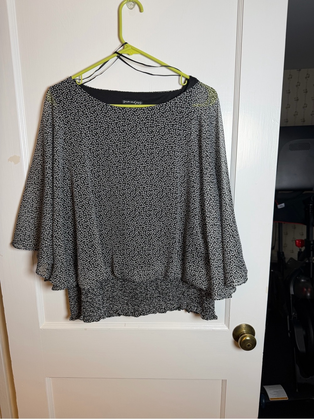 Flowy Black & White Patterned Women’s Top